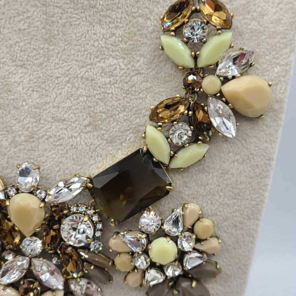 J Crew Heavy Chunky Crystal Resin Multicolor WOWZER Necklace - Picture 7 of 16